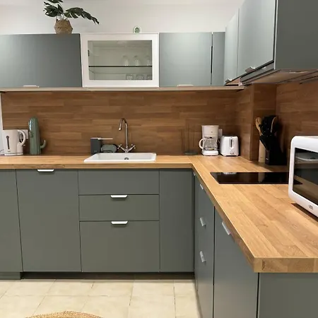 Le Levant Au Lavandou Le Lavandou