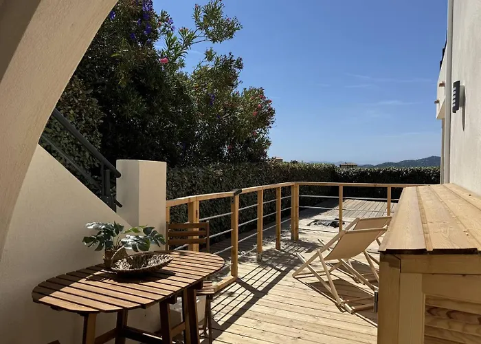 Le Levant Au Lavandou